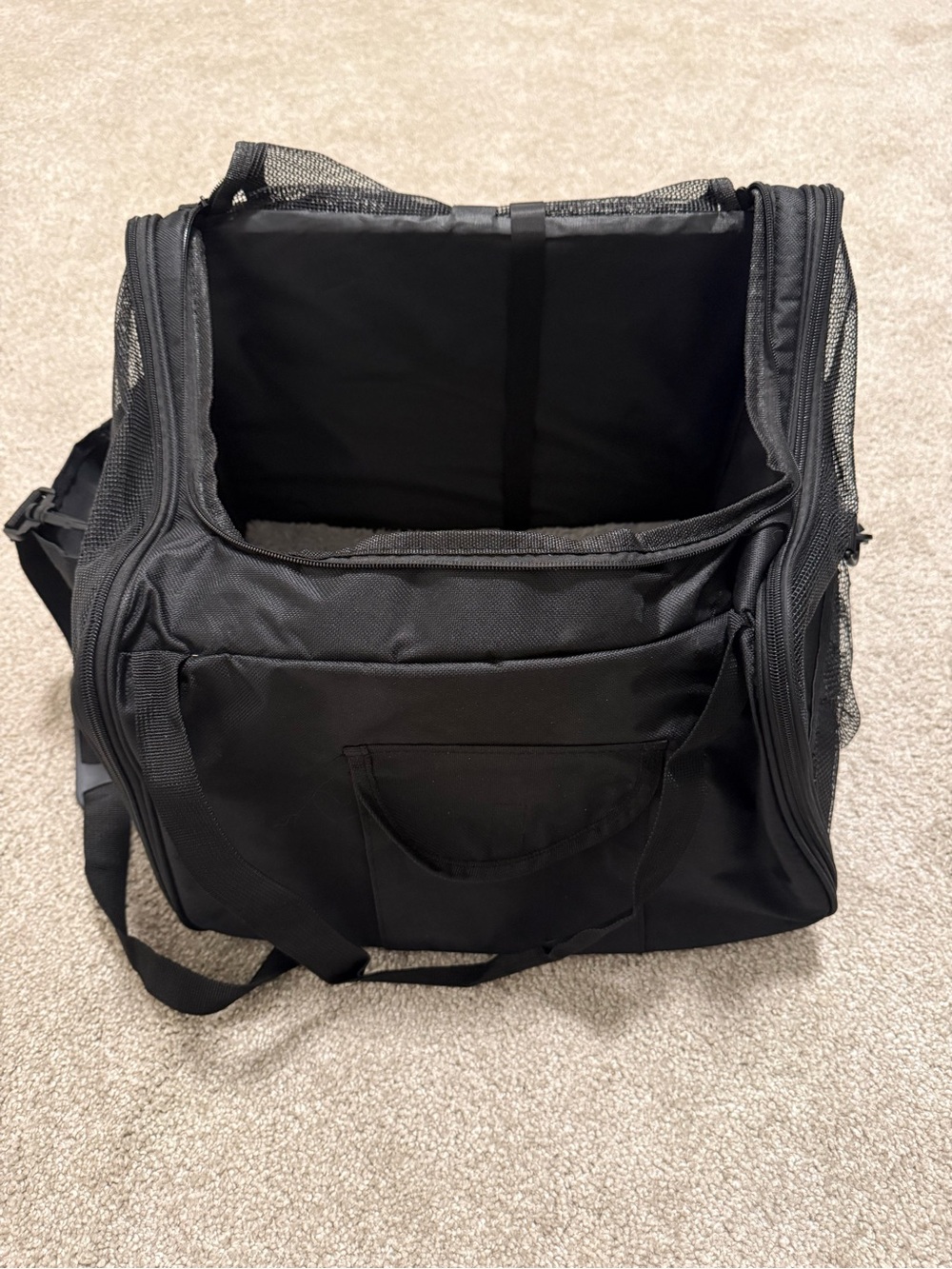 Cozy Paws Pet Carrier/Car Seat